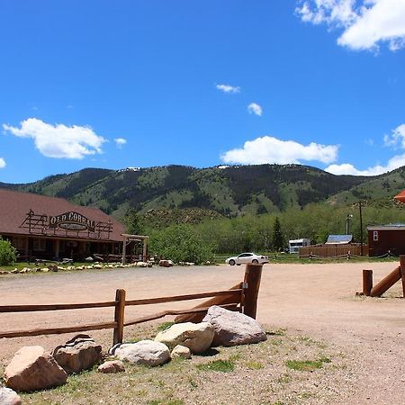 Old Corral Hotel Centennial Extérieur photo